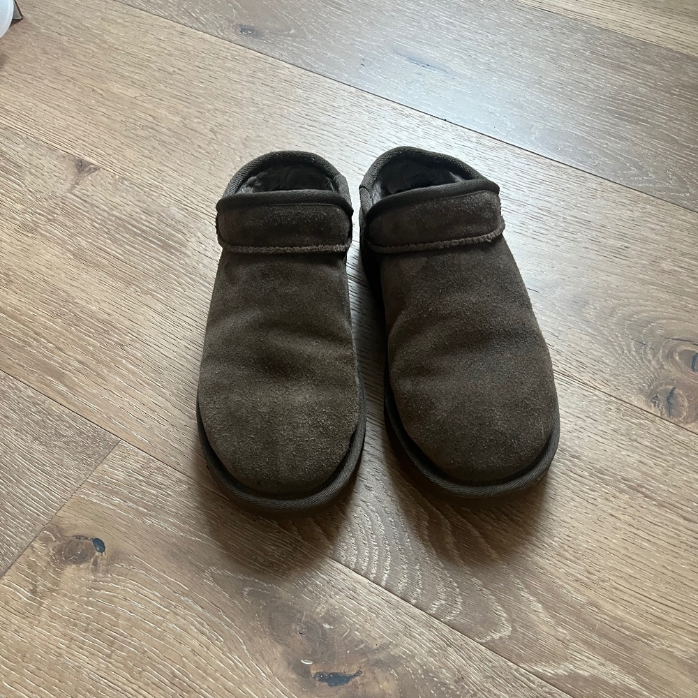 Ugg classic slipper
